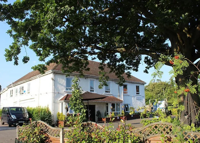 The Gatwick White House Hotel