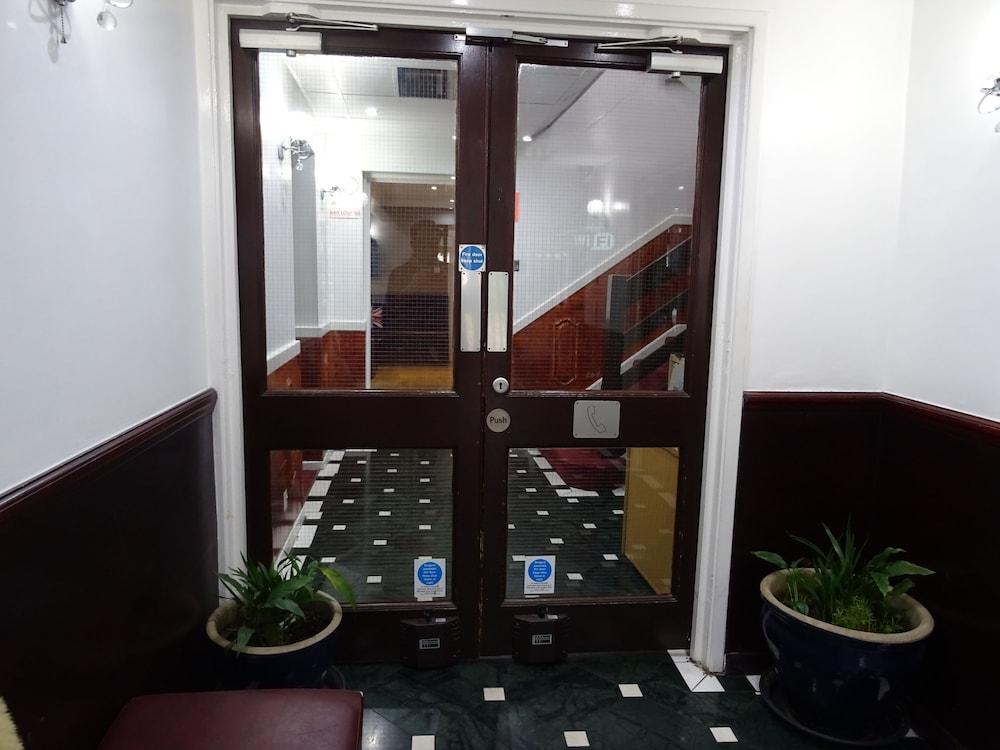 The Gatwick White House Hotel Horley (Surrey)