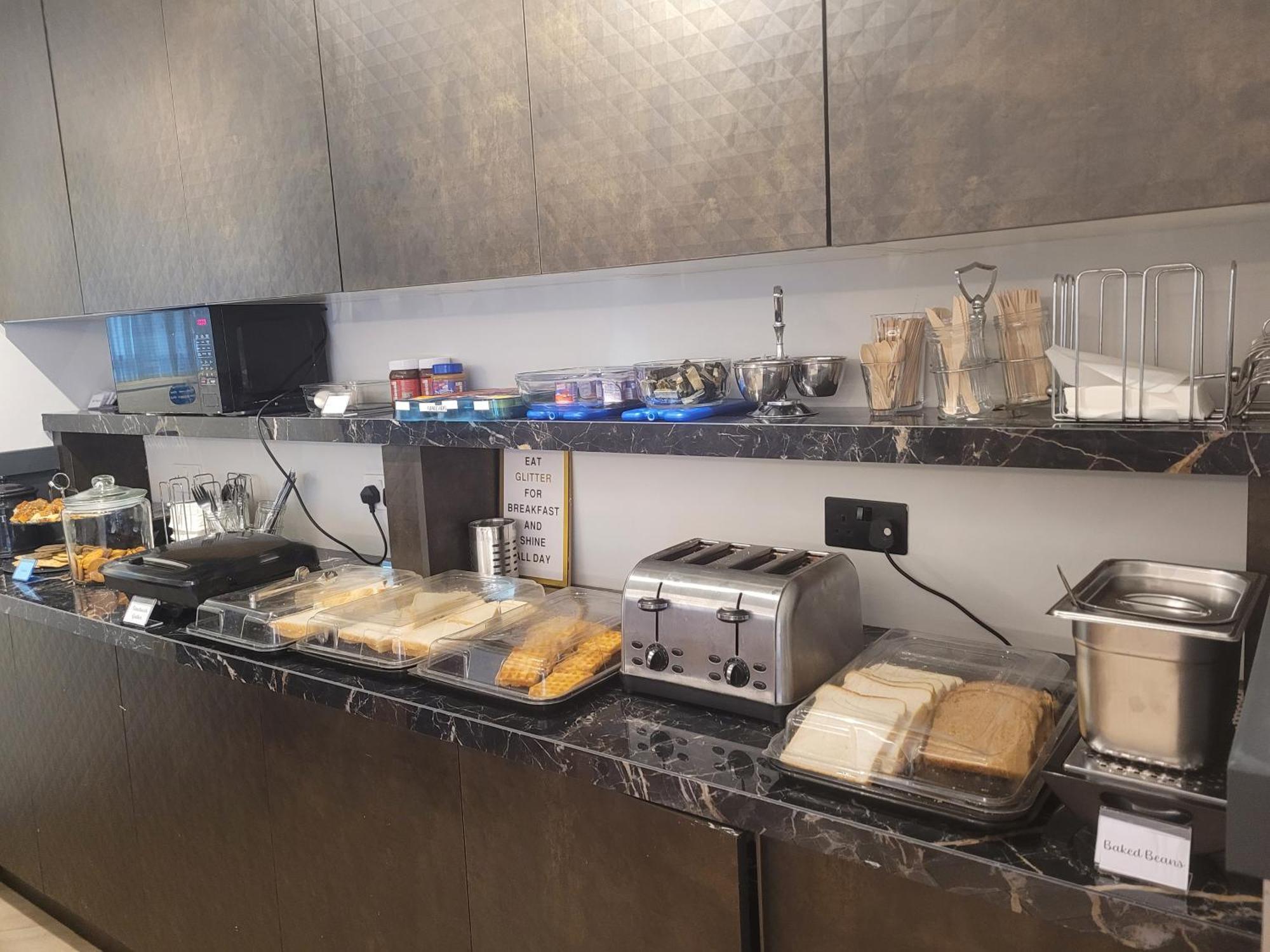 The Gatwick White House Hotel 2*