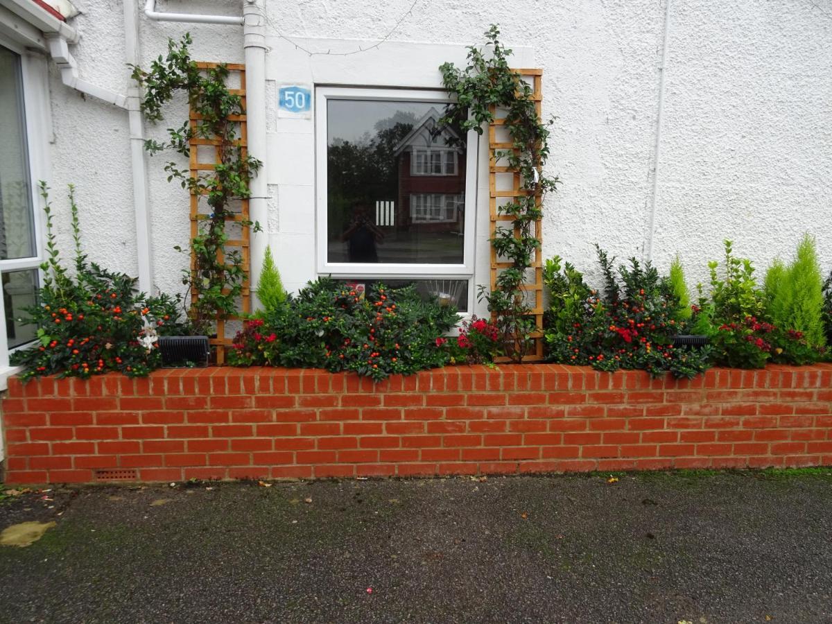 The Gatwick White House Horley (Surrey)