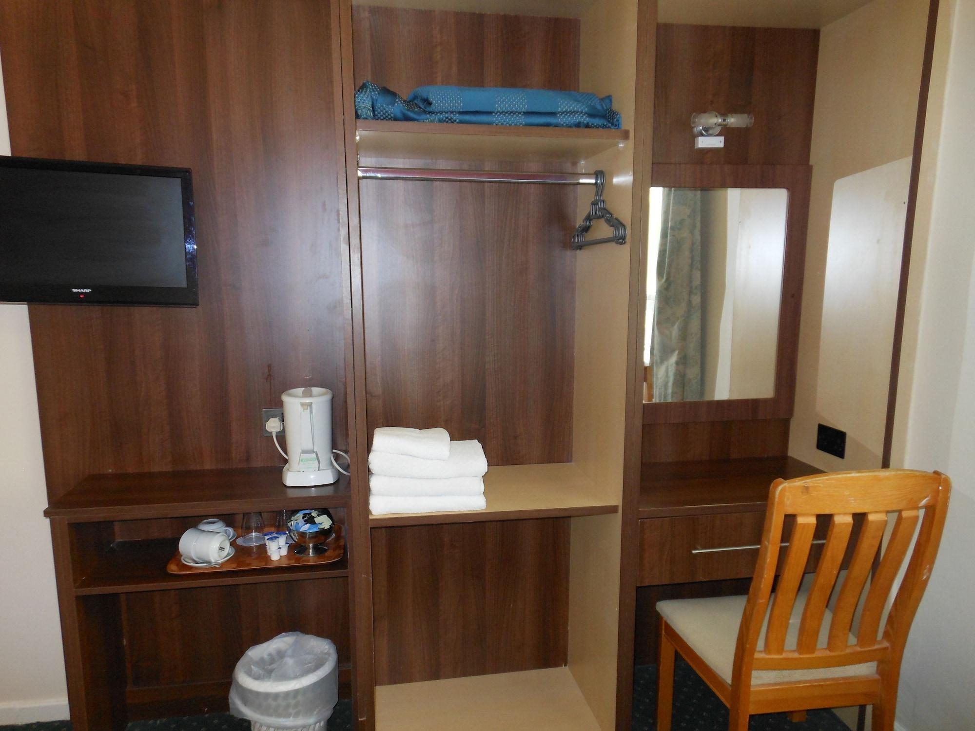 The Gatwick White House Hotel 2*