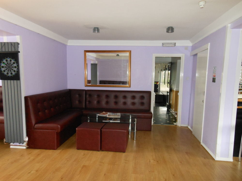 The Gatwick White House 2* Horley